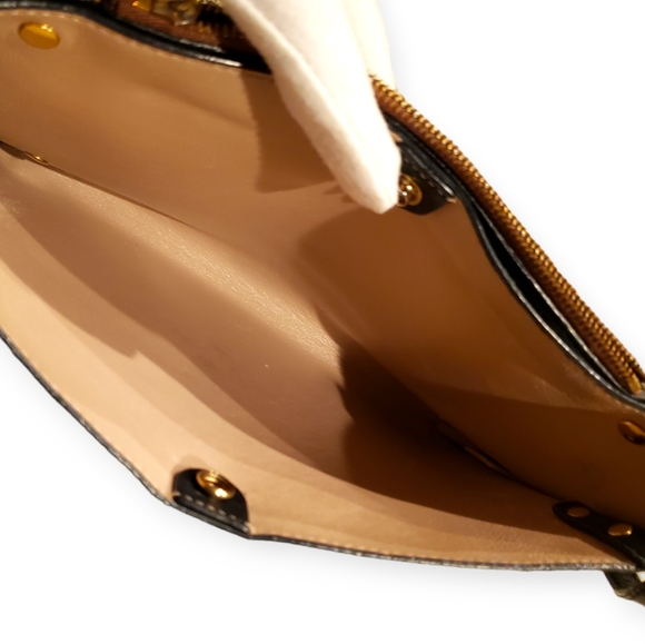 CHLOE Leather Crossbody Bag - Picture 11 of 13